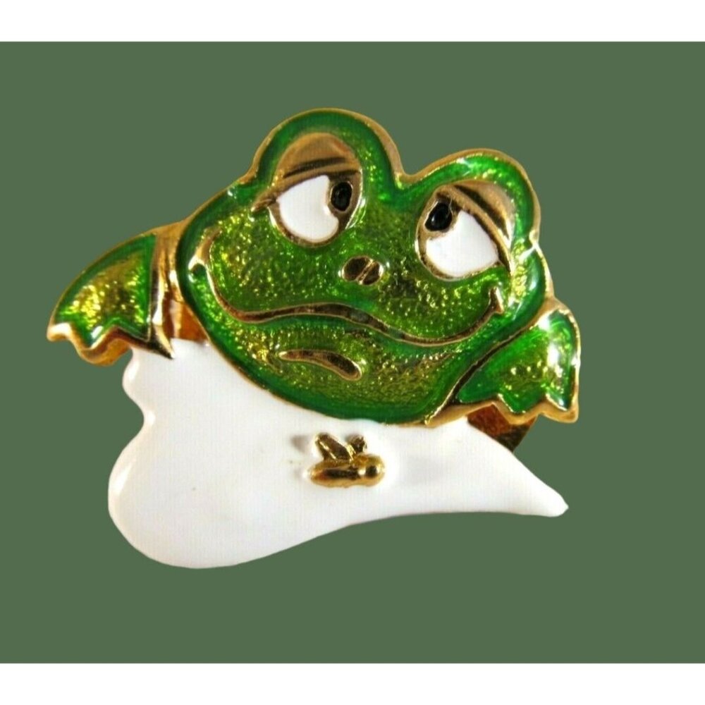 Vintage Green Enamel Frog on White Enamel Leaf Brooch Signed Giovanni